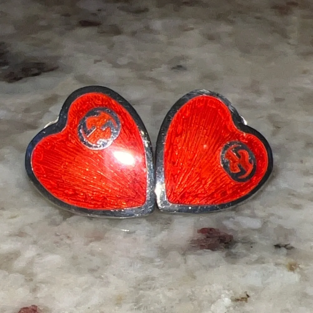 Gucci .925 Interlocking G Red Enamel Heart Stud Earrings 100% Authentic - Picture 3 of 7